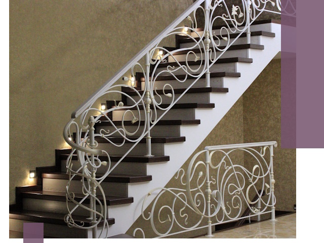 Кованые лестницы под ключ в Вольске — изготовление и монтаж
