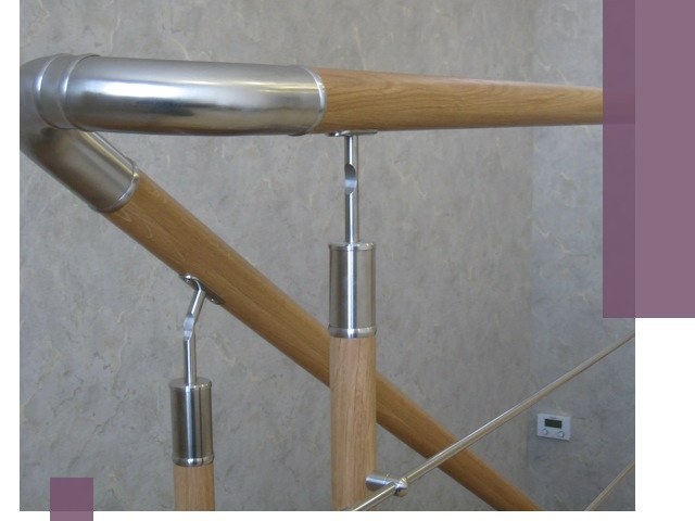 Комбинированные перила на заказ в Вольске — монтаж и производство