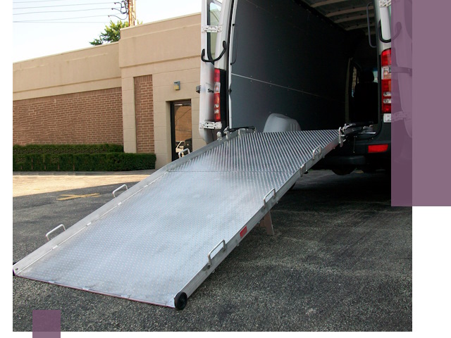 Мобильные пандусы в Вольске — производство, монтаж и аренда