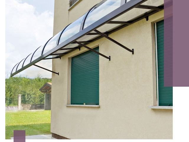 Козырьки над окнами в Вольске — изготовление и монтаж по выгоде