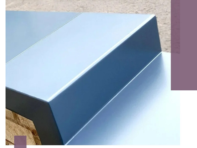 Крышки на парапет в Вольске: изготовление и монтаж под ключ