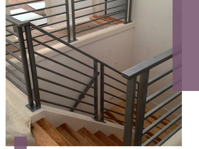 Изготовление поручней из металла и дерева в Вольске